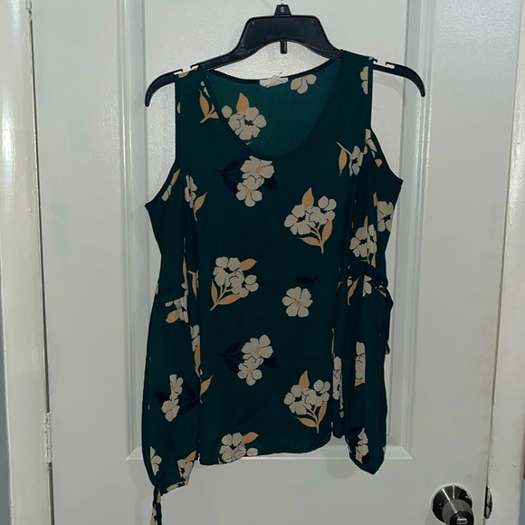 Cold shoulder, floral print blouse with sleeve embellishments - Picture 1 of 2